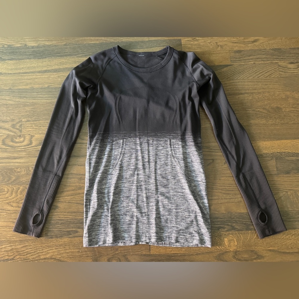 Lululemon  Swiftly Tech Long-Sleeve Black/Grey Shirt, Size 8